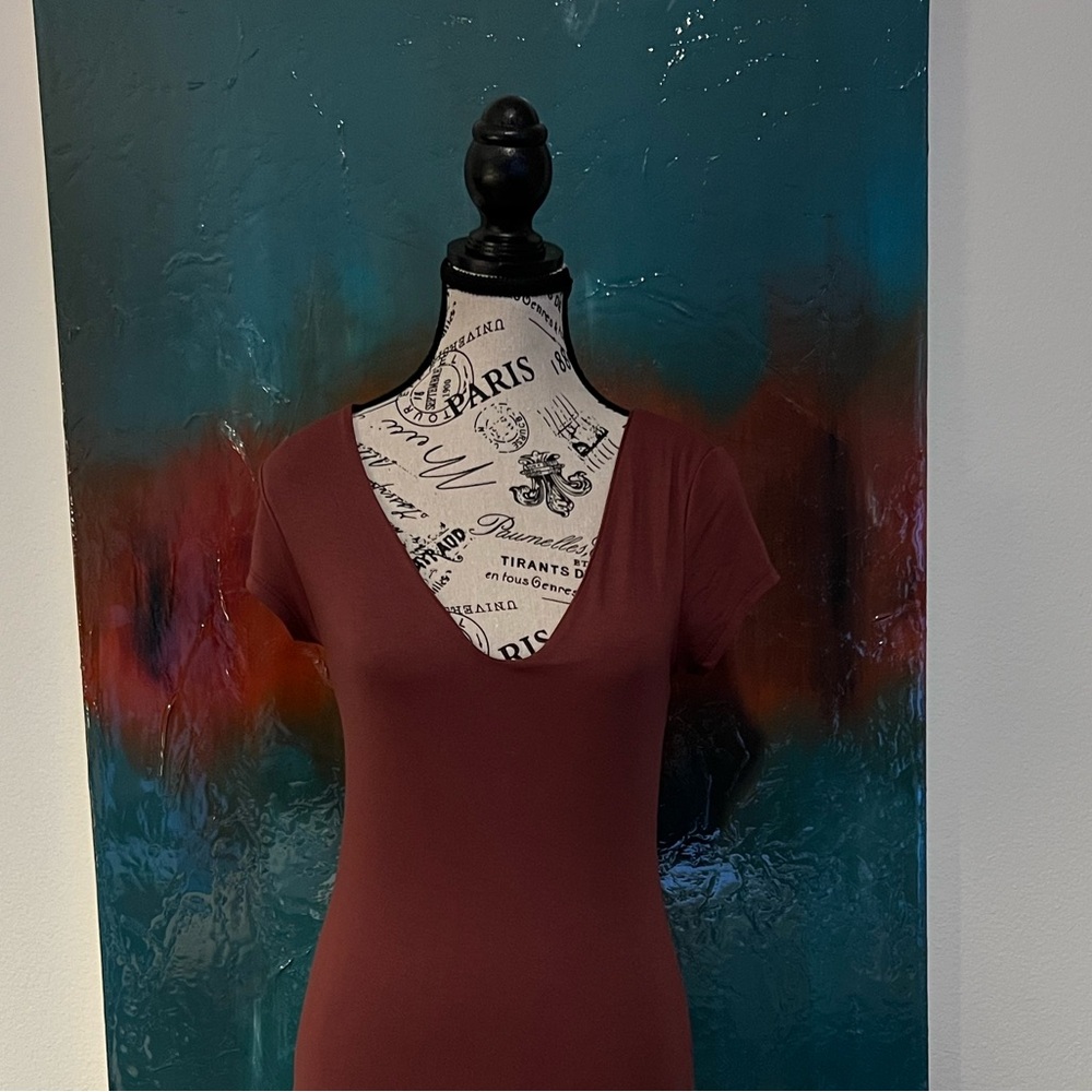 Mauve bodycon v-neck dress